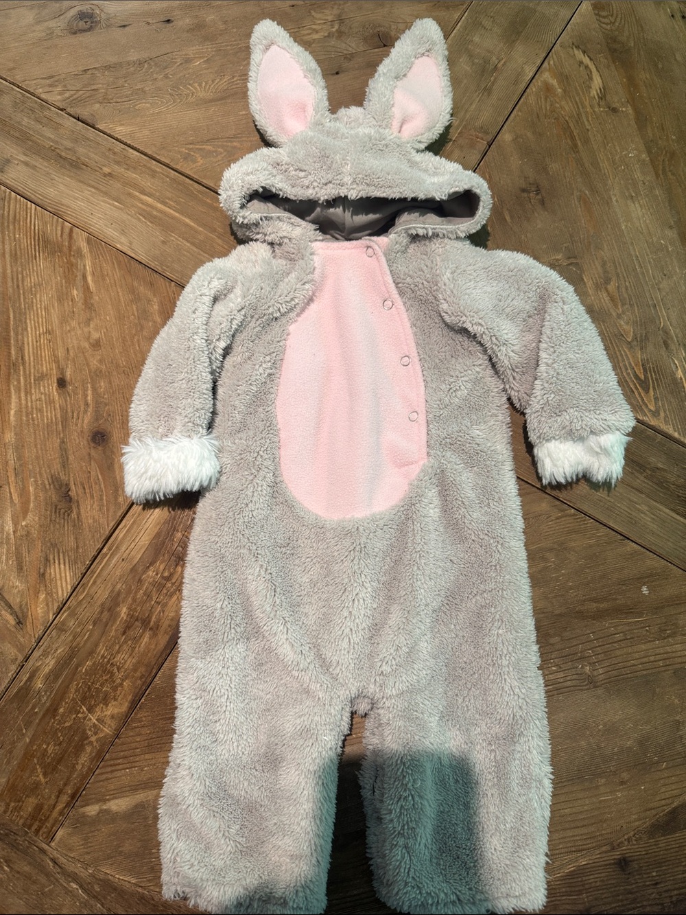 Pottery Barn Kids Gray and Pink Bunny Hooded Fuzzy One-Piece Costume Size 6-12 m
